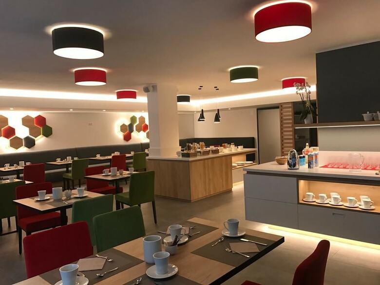 Tourist Hotel