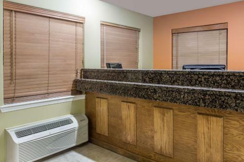 Motel Days Inn Orange