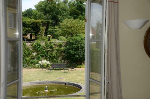 Bed & Breakfast Charmilles Des Cordeliers