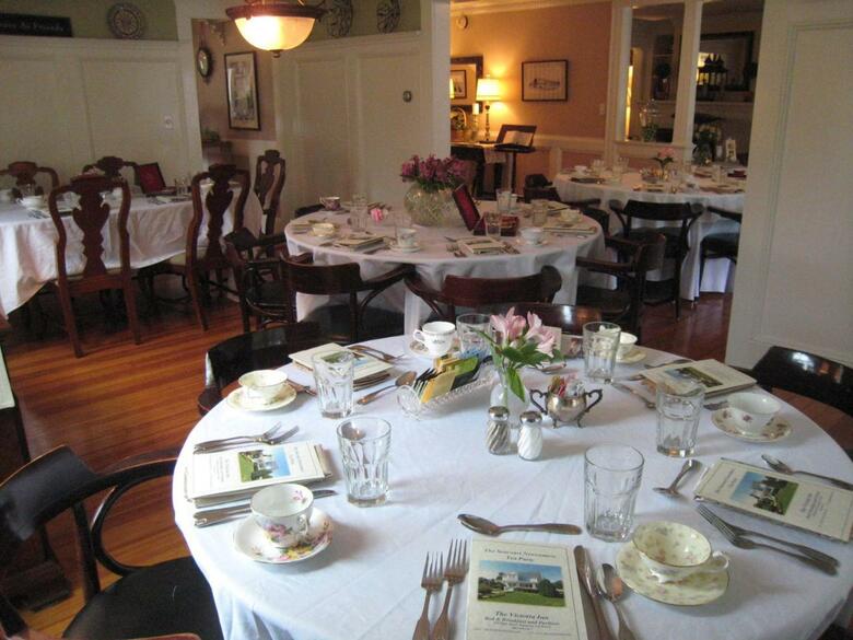 The Victoria Inn Bed & Breakfast And Pavilion