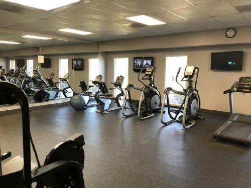 Apartamento Bright Stylish 2br With Pool Gym-15mins To Beach