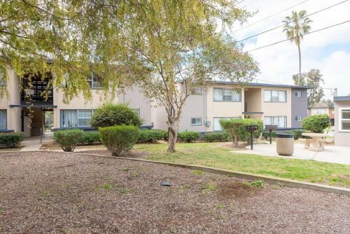 Apartamento Bright Stylish 2br With Pool Gym-15mins To Beach