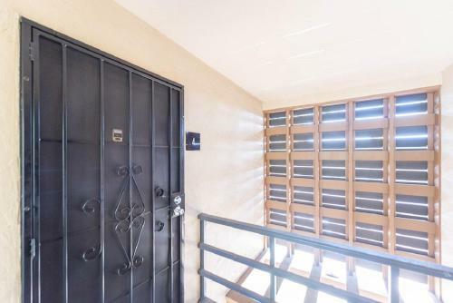 Apartamento Bright Stylish 2br With Pool Gym-15mins To Beach