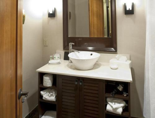 Apartamento Humphrey's Half Moon Inn & Suites #3