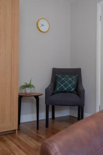 New Modern City Centre Apartment