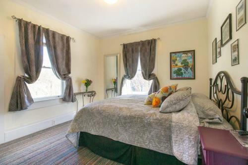 Cannery Loft @ Railroad Square