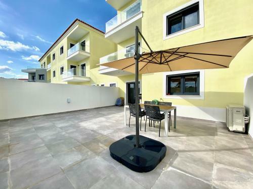 The Sunny Dune - Luxury Apartment W/ Pool & Private Terrace