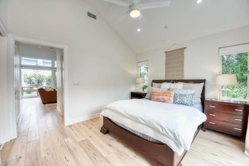 727 Sonrisa St Home