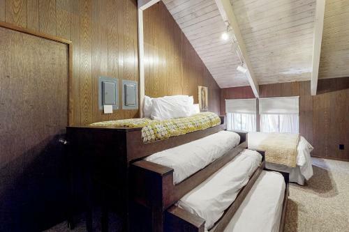 Retro Retreat - Soda Springs, Ca