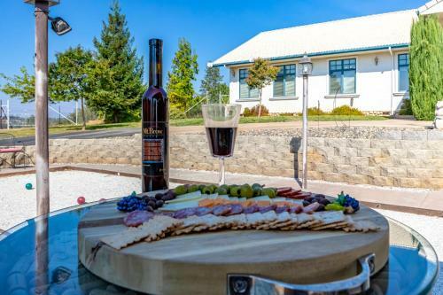 80acre Mountainretreat W/pool/spa Byyosemite 14ppl