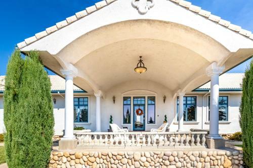 80acre Mountainretreat W/pool/spa Byyosemite 14ppl