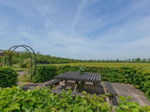 Elegant Holiday Home With Sauna In Langweer