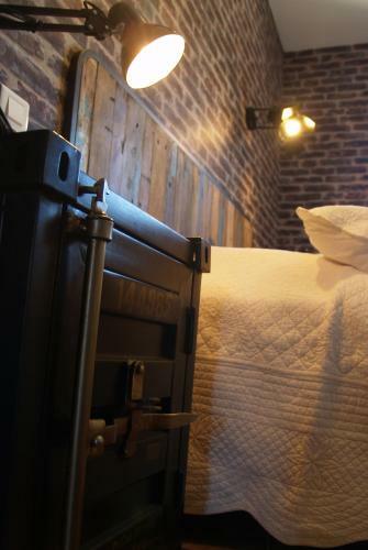 Hotel H�tel Les Hauts De Mour�ze