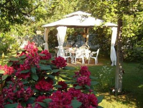 Bed & Breakfast La Long�re Des Gillettes