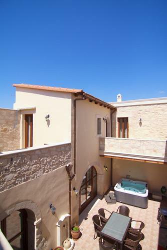Askoutsi Manor, A Natural Tranquil Retreat!