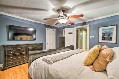 Stunning Evergreen Chalet With Private Hot Tub!