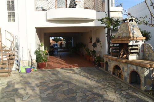 Apartment With Garden 20 Meters From The Beach