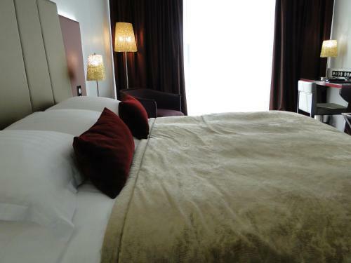 Hotel H�tel La Ferri�re