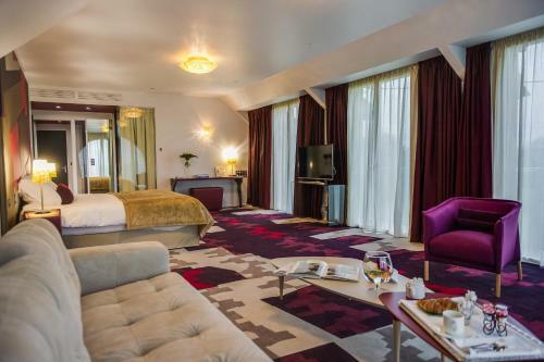Hotel H�tel La Ferri�re