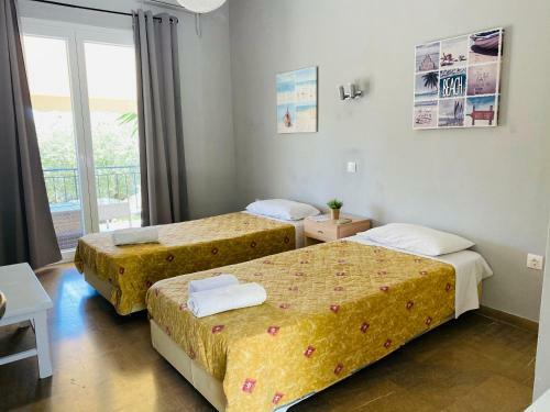 Olive Grove Poolside Apartments