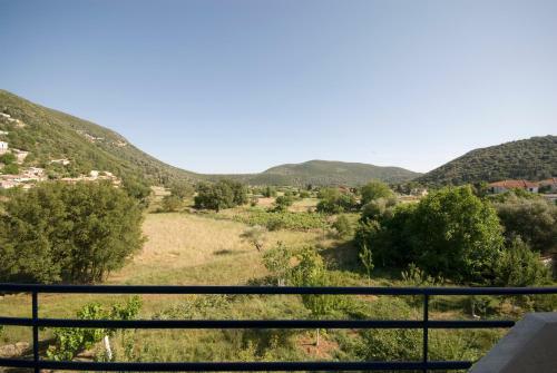 Amarandos Studios (rooms & Apartments)