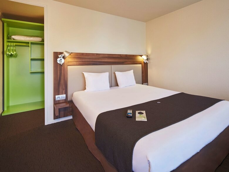 Hotel Campanile Melun Senart - Vert-saint-denis