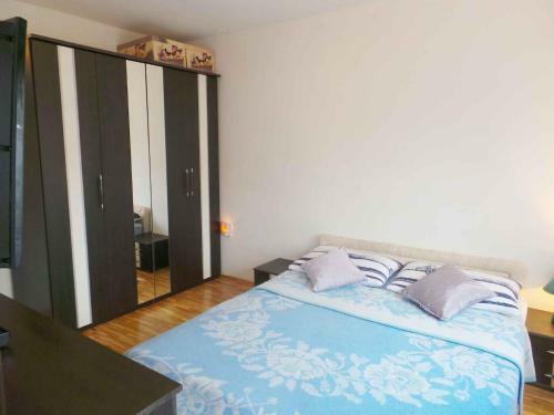 Apartment In Rijeka 37007