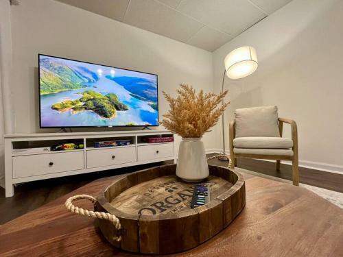 Relaxing Family Retreat/pool Table/large Deck/5beds/3baths