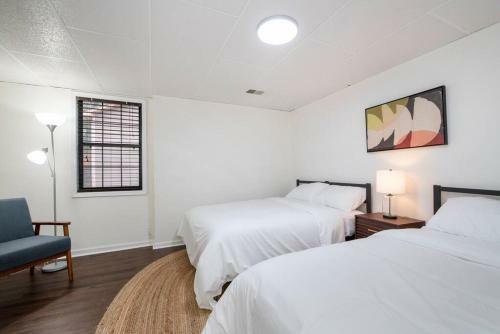 Relaxing Family Retreat/pool Table/large Deck/5beds/3baths