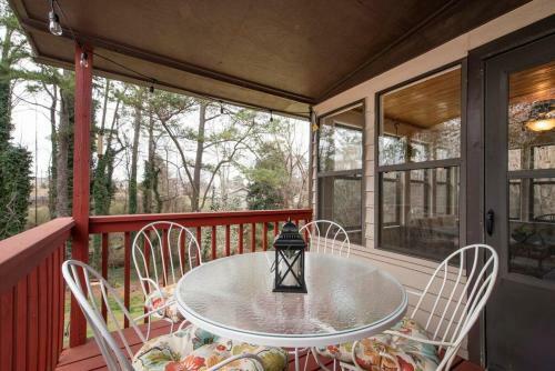 Relaxing Family Retreat/pool Table/large Deck/5beds/3baths