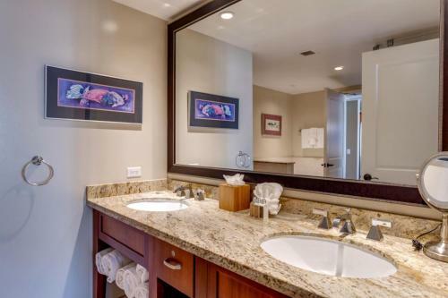 Apartamento K B M Resorts- Hkh-305 Large 2bd, Chefs Kitchen, Ocean Views, Easy Beach Pool Access
