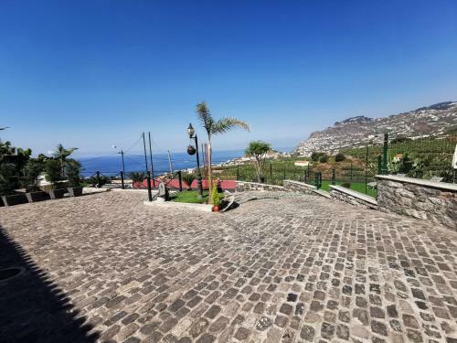 Villa Nova Madeira In Funchal Casa A And B