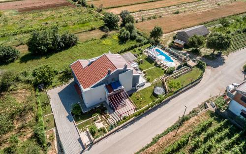 Luxury Villa Nadalina-dicmo