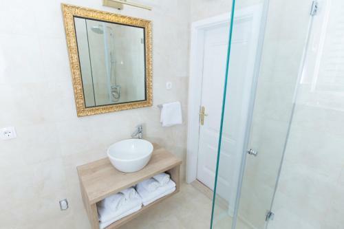 Hostal San Mihael Luxury Rooms