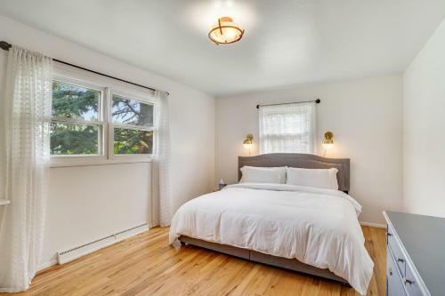Brilliant & Spacious Home By Historic Train Depot