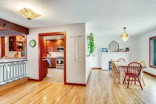 Brilliant & Spacious Home By Historic Train Depot
