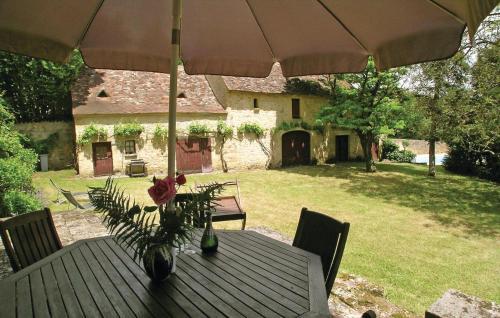 Holiday Home Le Bourg J-596