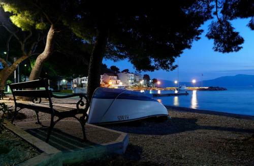 Apartmani Ke?i? Drvenik