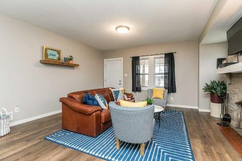 Quaint Cedar Rapids Home - 1 5 Mi To Downtown