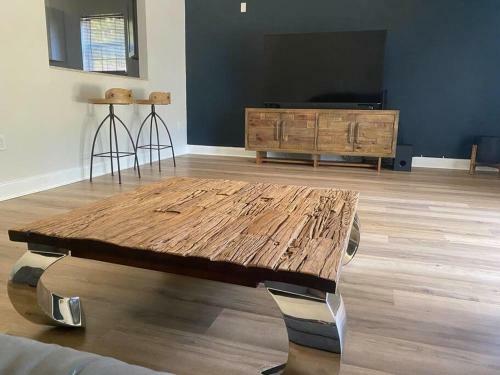 Magnolia House 3 Bedroom 2 And Half Baths And 5 Beds