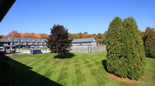 Hotel Nautical Mile Resort