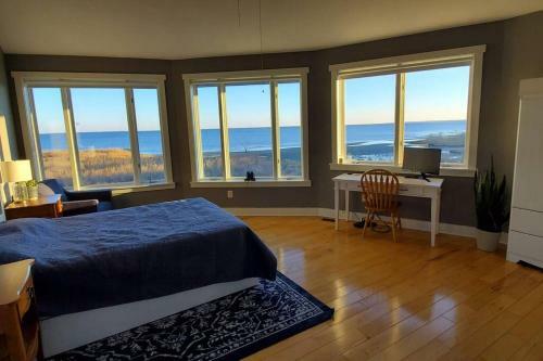 Round House -- Panoramic Views -- Chesapeake Bay