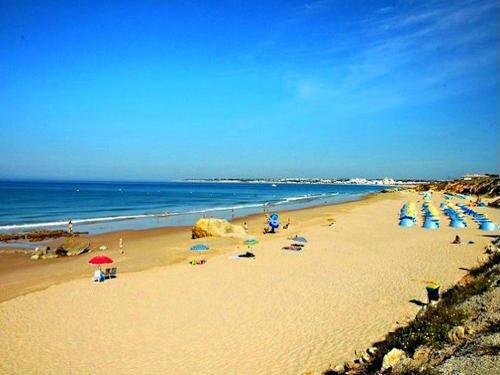 Luxury Apartment, 3 Min Walk To The Beach, Albufeira