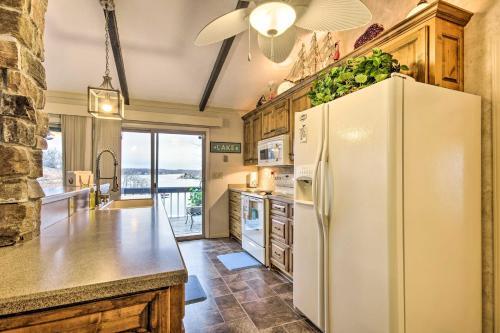 Waterfront Lake Ozark Home With Deck And Grill!