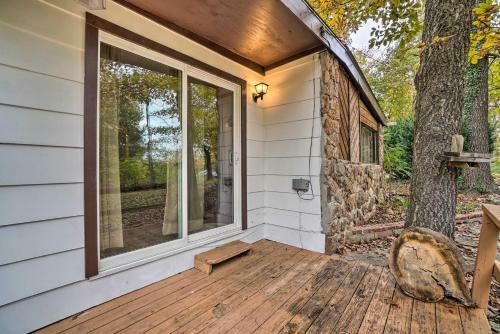 Table Rock Lake Cabin Escape With Boat Slip!