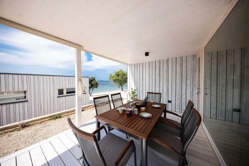 Buqez Eco Resort - Beach Villa 33 - Seaview