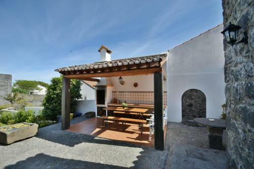 Villa Charming Green Country House