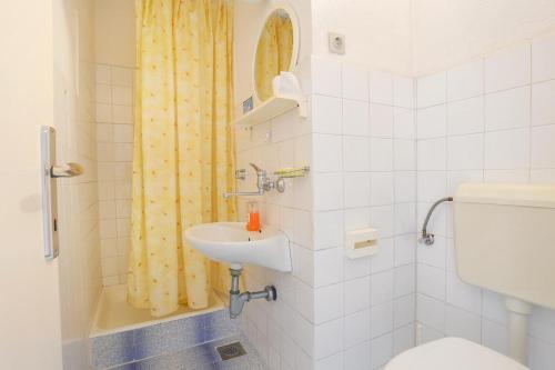 Apartments By The Sea Orij, Omis - 2809