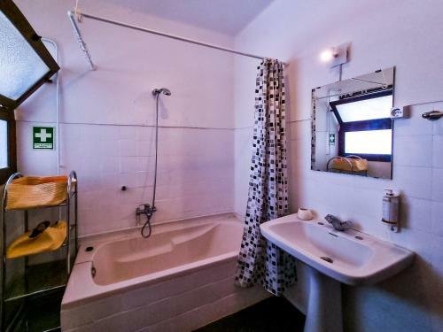 Flh Loul� Balcony Spacey Apartment