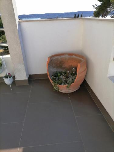 Large And Quiet Apartment With Great Balcony